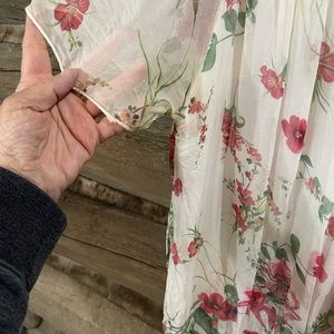 Pretty floral top by luisa ricci size small